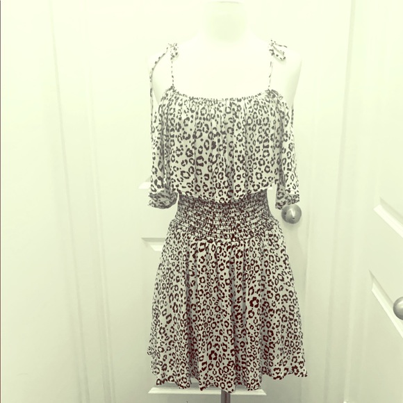 Style Envy Dresses & Skirts - Boutique dress by Envy size small. Summer NWT